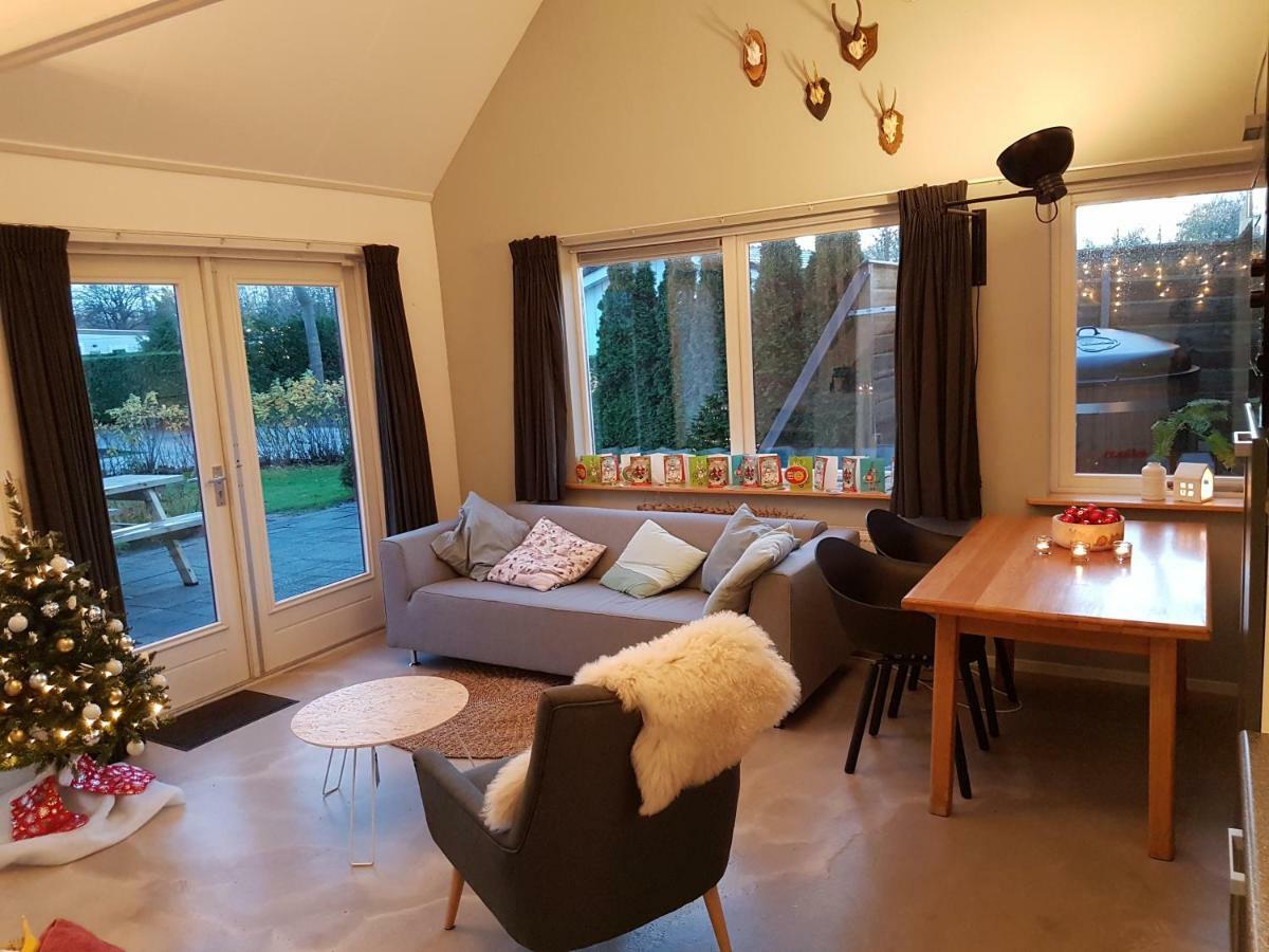 De Rozenbottel Villa Tzummarum Eksteriør bilde